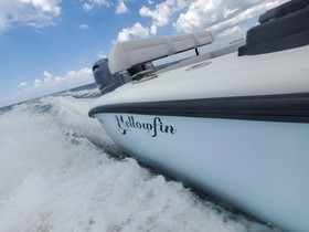 2019 Yellowfin 26 Hybrid