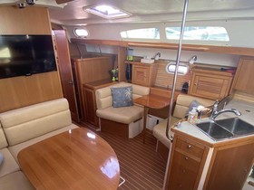 2012 Catalina 375 на продаж