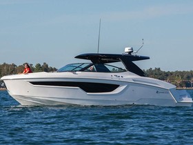 2023 Cruisers Yachts 38 Gls te koop