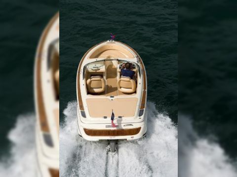 2011 Chris-Craft Launch 20 in vendita