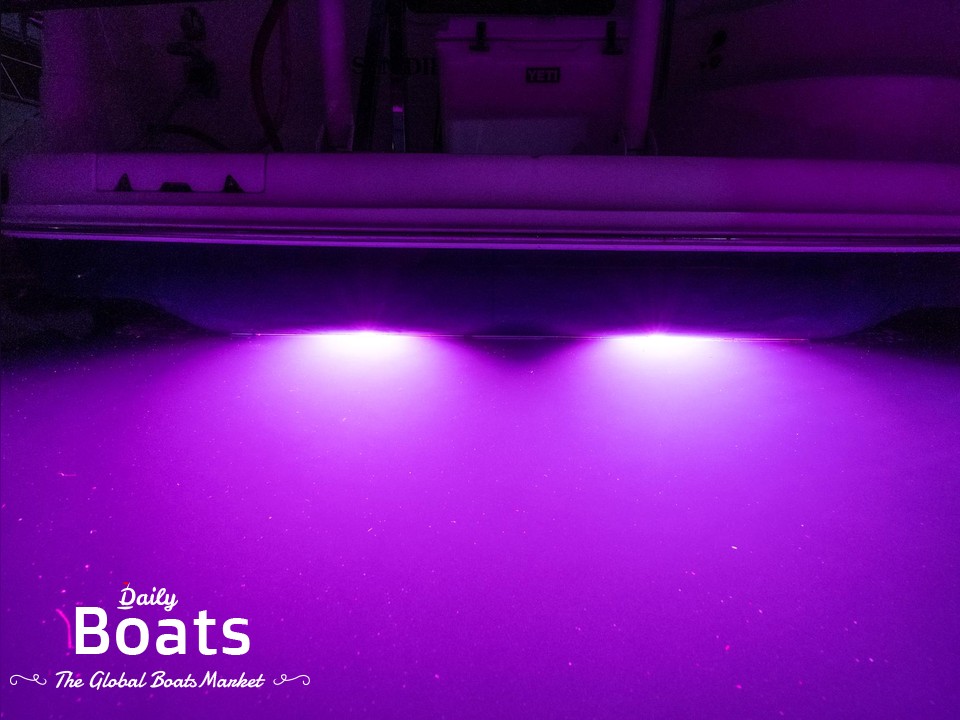 2005 Sea Ray 390 Motor Yacht for sale. View price, photos and Buy 2005