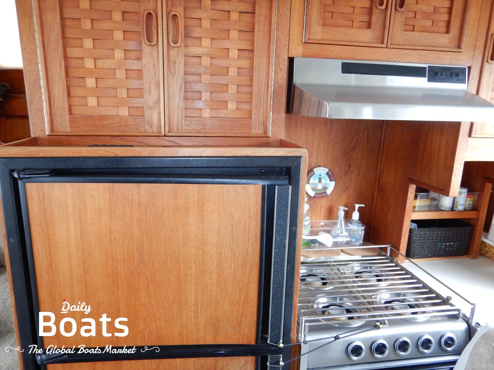 1974 Canoe Cove 41 Tri Cabin for sale. View price, photos and Buy 1974