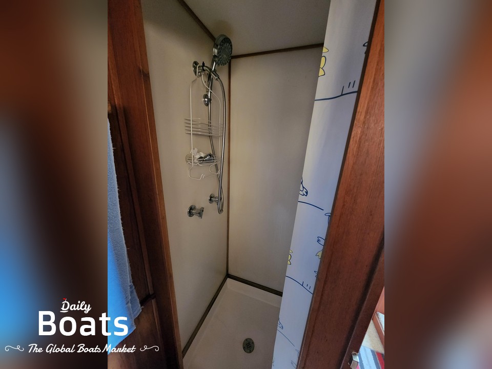 1974 Canoe Cove 41 Tri Cabin for sale. View price, photos and Buy 1974