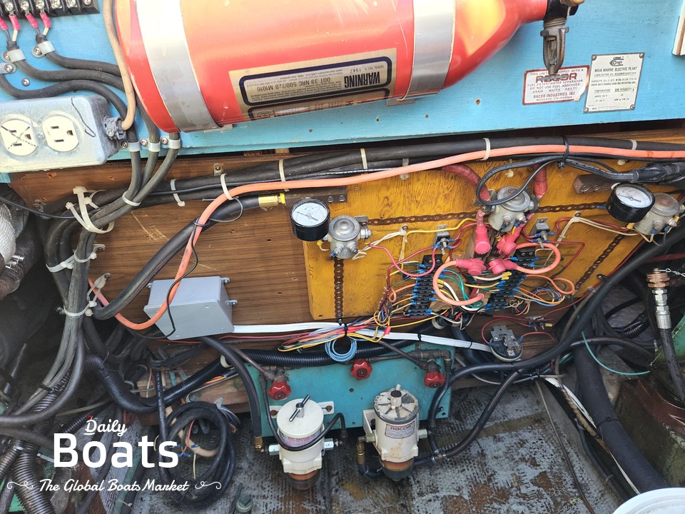 1974 Canoe Cove 41 Tri Cabin for sale. View price, photos and Buy 1974