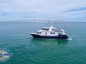 2009 Custom Flybridge Motoryacht satın almak