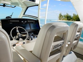 2019 Boston Whaler 420 Outrage