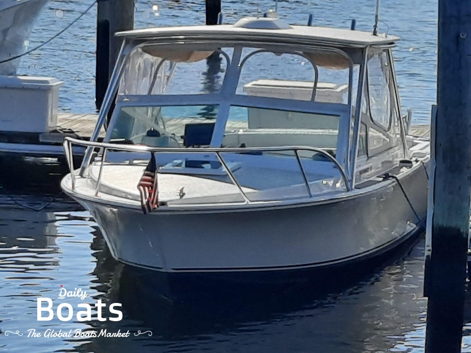 1984 Bertram 26 Express