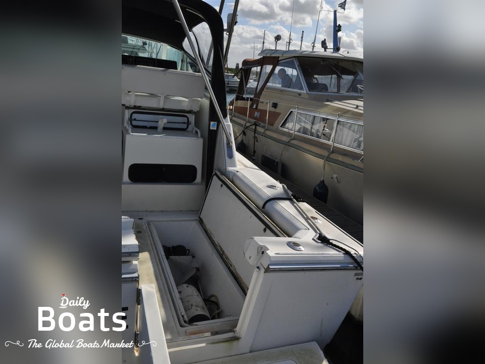 1991 Boston Whaler Boats 31 for sale. View price, photos and Buy 1991