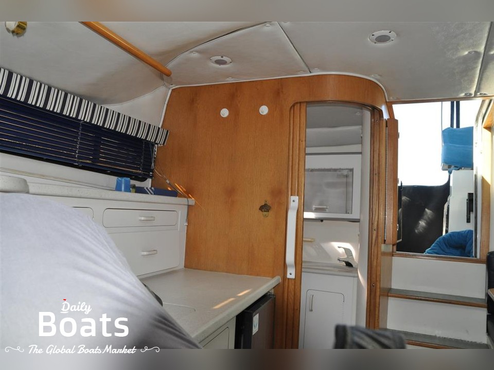 1991 Boston Whaler Boats 31 for sale. View price, photos and Buy 1991