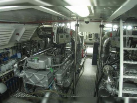 1999 Mangusta 107 на продажу