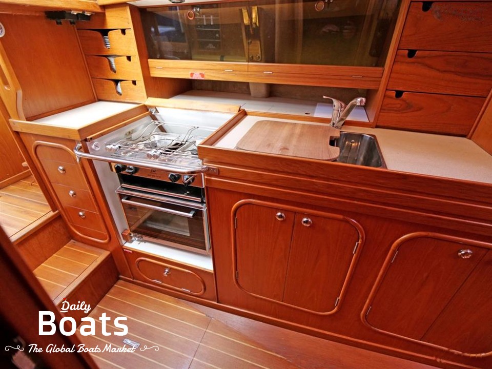 2001 Vancouver 34 Pilot House for sale. View price, photos and Buy 2001