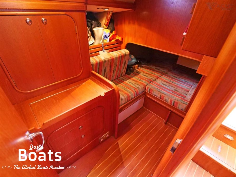 2001 Vancouver 34 Pilot House for sale. View price, photos and Buy 2001