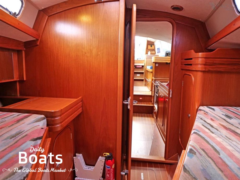 2001 Vancouver 34 Pilot House for sale. View price, photos and Buy 2001
