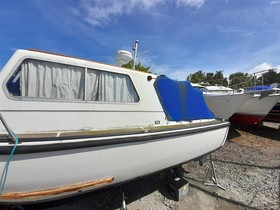 Buy 1985 Cheverton Boats 27