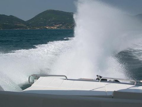 Vegyél 2007 Pershing 50