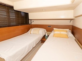 2011 Azimut Yachts 48