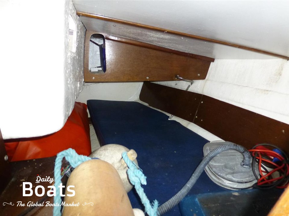 1976 Newbridge 28 Spinner for sale. View price, photos and Buy 1976