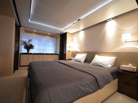 Kupiti 2016 Azimut Yachts 84 Flybridge