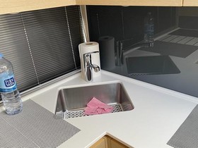 2018 Princess V40