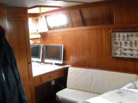 1982 Trader 41+2