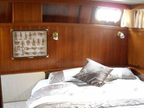 1982 Trader 41+2 for sale