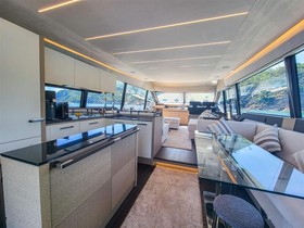 2018 Prestige Yachts 680 myytävänä