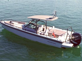 Axopar Boats 28 T-Top Brabus