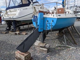 Kupić 1980 Hunter 701