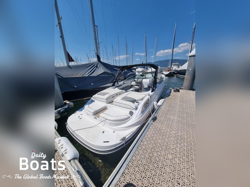 2010 Rinker 276