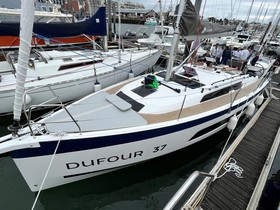 2022 Dufour 37 za prodaju
