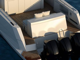 Купить 2023 Sundeck Yachts 400 In- Or Outboard