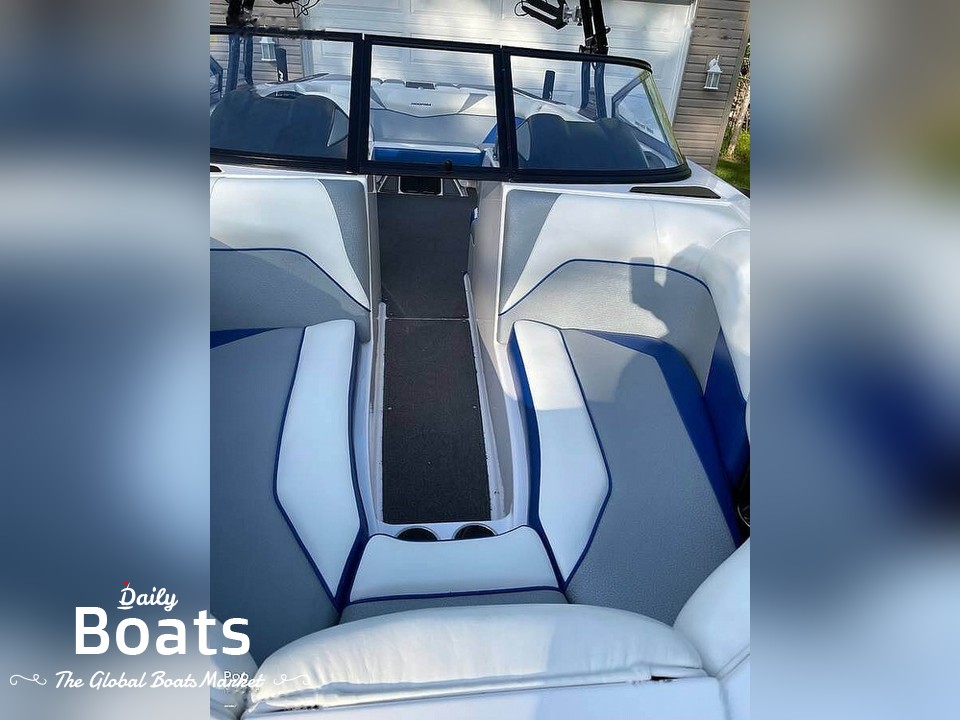 2017 Moomba Mojo Surf Edition for sale. View price, photos and Buy 2017