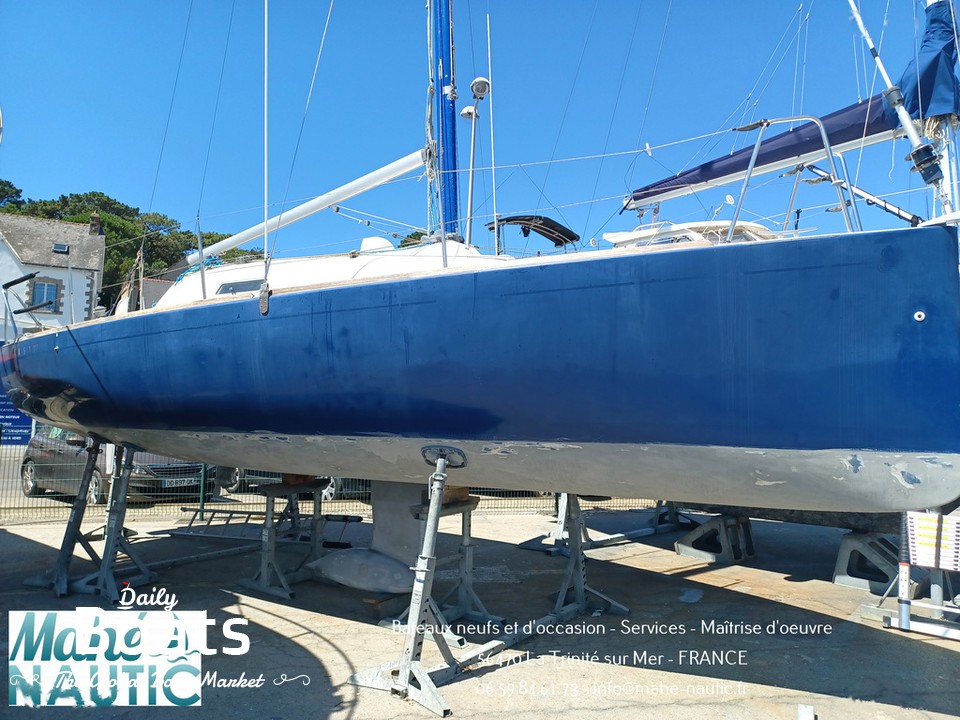 2003 Bénéteau First 27.7 Lifting Keel for sale. View price, photos and