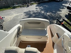 2010 Chaparral Boats 270