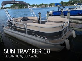 Sun Tracker Party Barge 18 Dlx