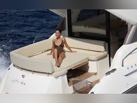 2010 Prestige Yachts 42 на продажу