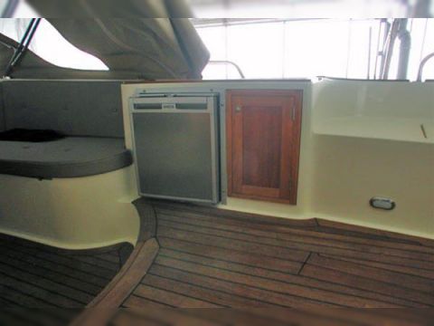 2010 Intercruiser 27 Cabrio