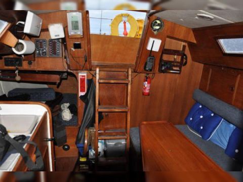 Buy 1977 UFO 27