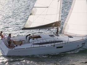 2022 Jeanneau Sun Odyssey 349