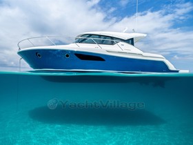 Купить 2023 Tiara Yachts 44 Coupe