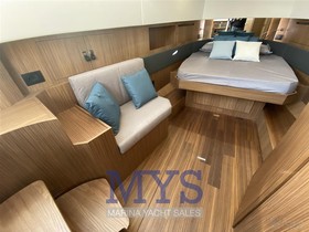 2022 Cayman Yachts 40 Wa