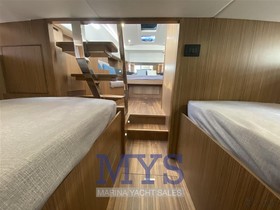 Koupit 2022 Cayman Yachts 40 Wa