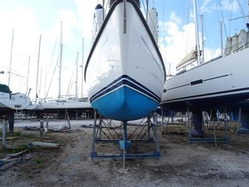 Buy 1996 Maxi Yachts 38