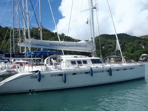 Fountaine Pajot Marquise 56