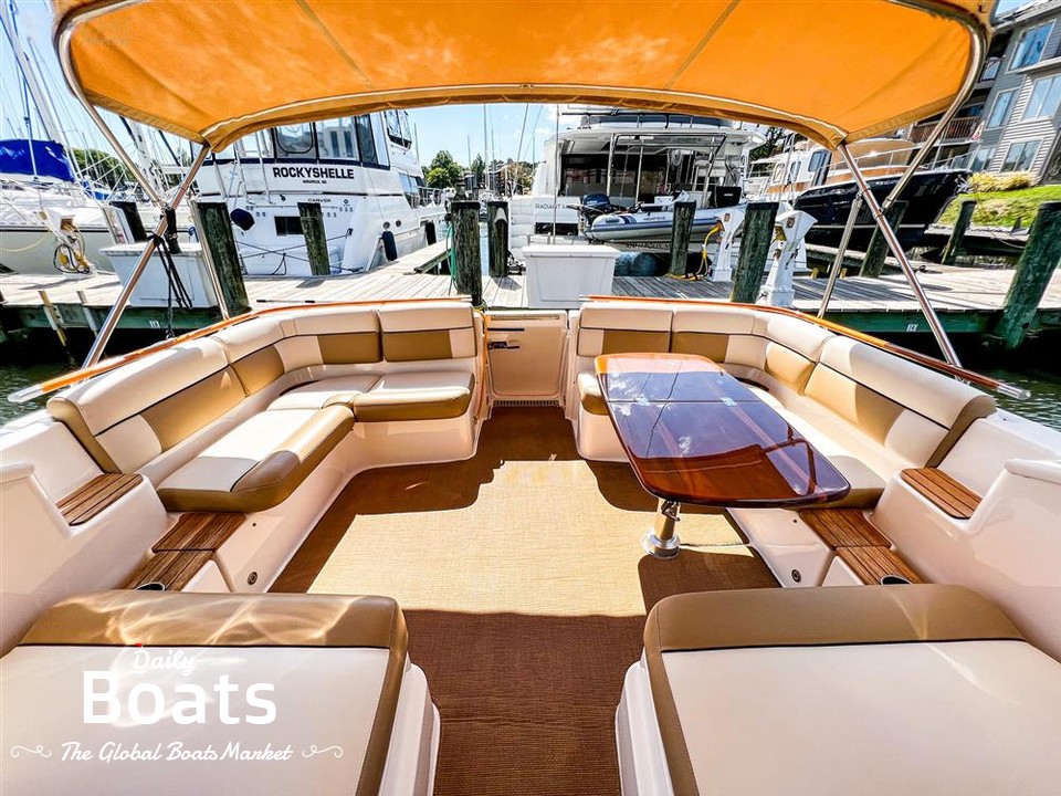 2013 Tiara Yachts 3100 for sale. View price, photos and Buy