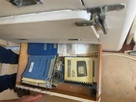 1980 Broward Yachts 80 Raised Pilothouse Motor til salgs