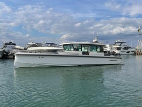 2018 Axopar Boats 37 Xc Cross Cabin