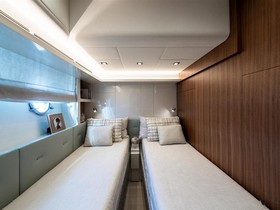 2020 Monte Carlo Yachts 70 Skylounge