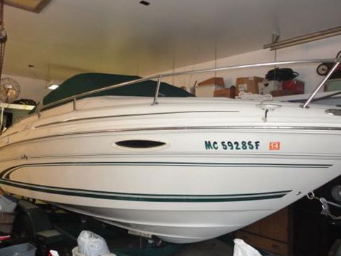 Sea Ray 215 Ec