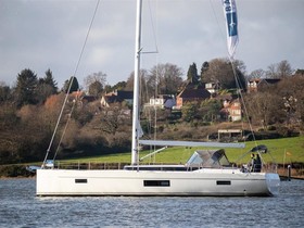 2022 Bavaria Yachts C57 на продаж